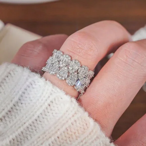 14k White Gold Baguette Diamond Ring Band